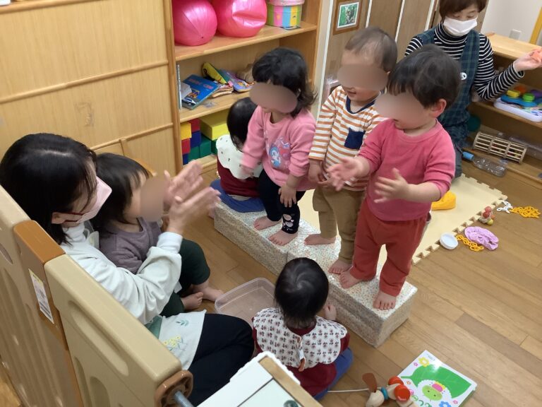 【遊び】いとまきまき(0歳児クラス) | 浴光保育園
